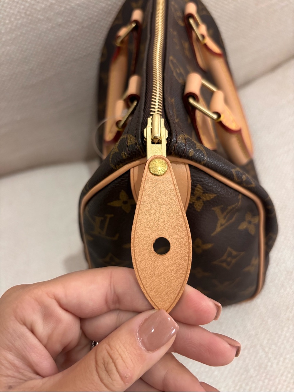 Authentic Louis Vuitton discontinued speedy 25 monogram satchel - Picture 4 of 16